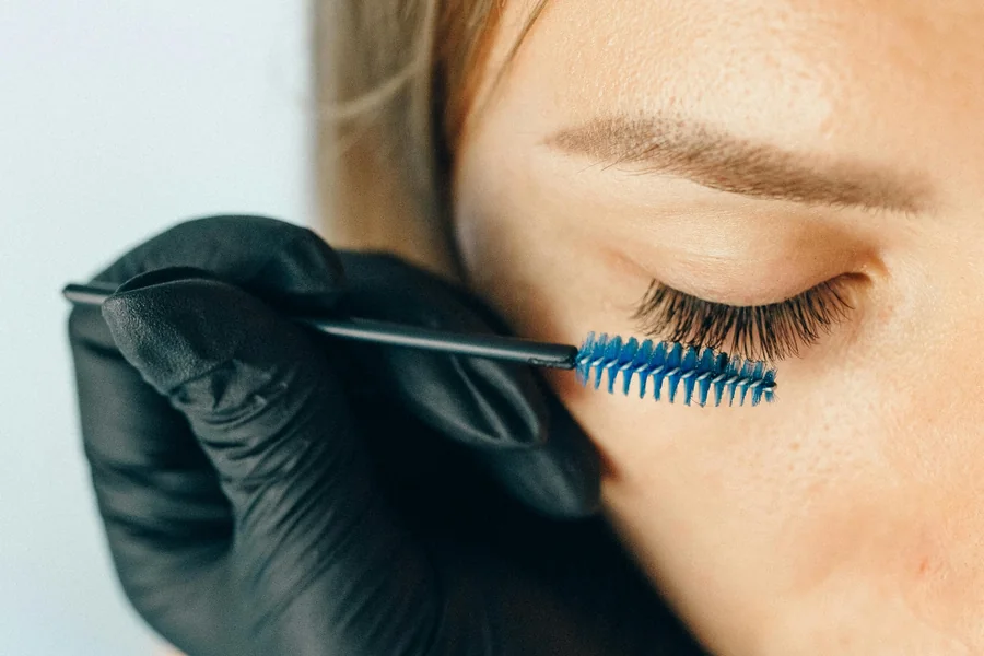 Eyelash Extensions Are Turning Simple Looks Into Instant Glam