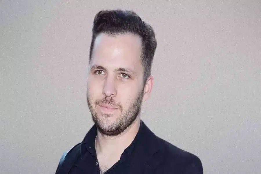 A minimal search bar on a blank screen symbolizing curiosity around an ordinary name.