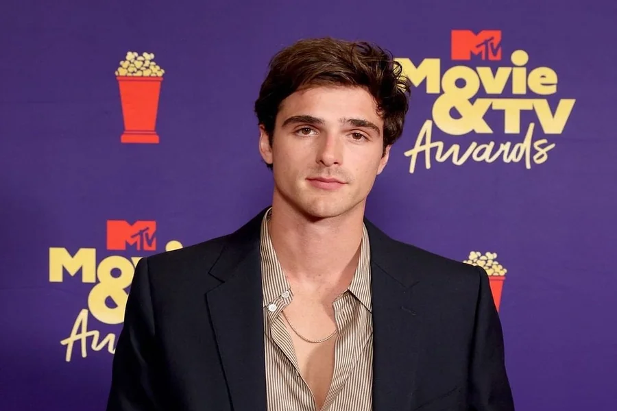 Jacob Elordi’s Height Might Be the Most Surprising Thing About Him