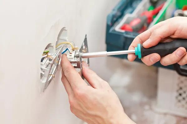 Local Electrician Offering 24/7 Emergency Support