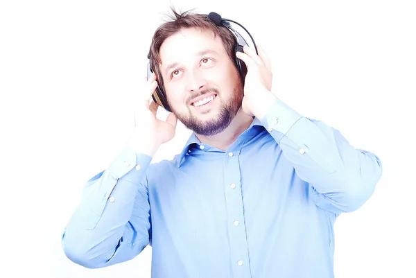 Local Wedding DJ vs. Out-of-Town DJ Which Is Better for Your Wedding